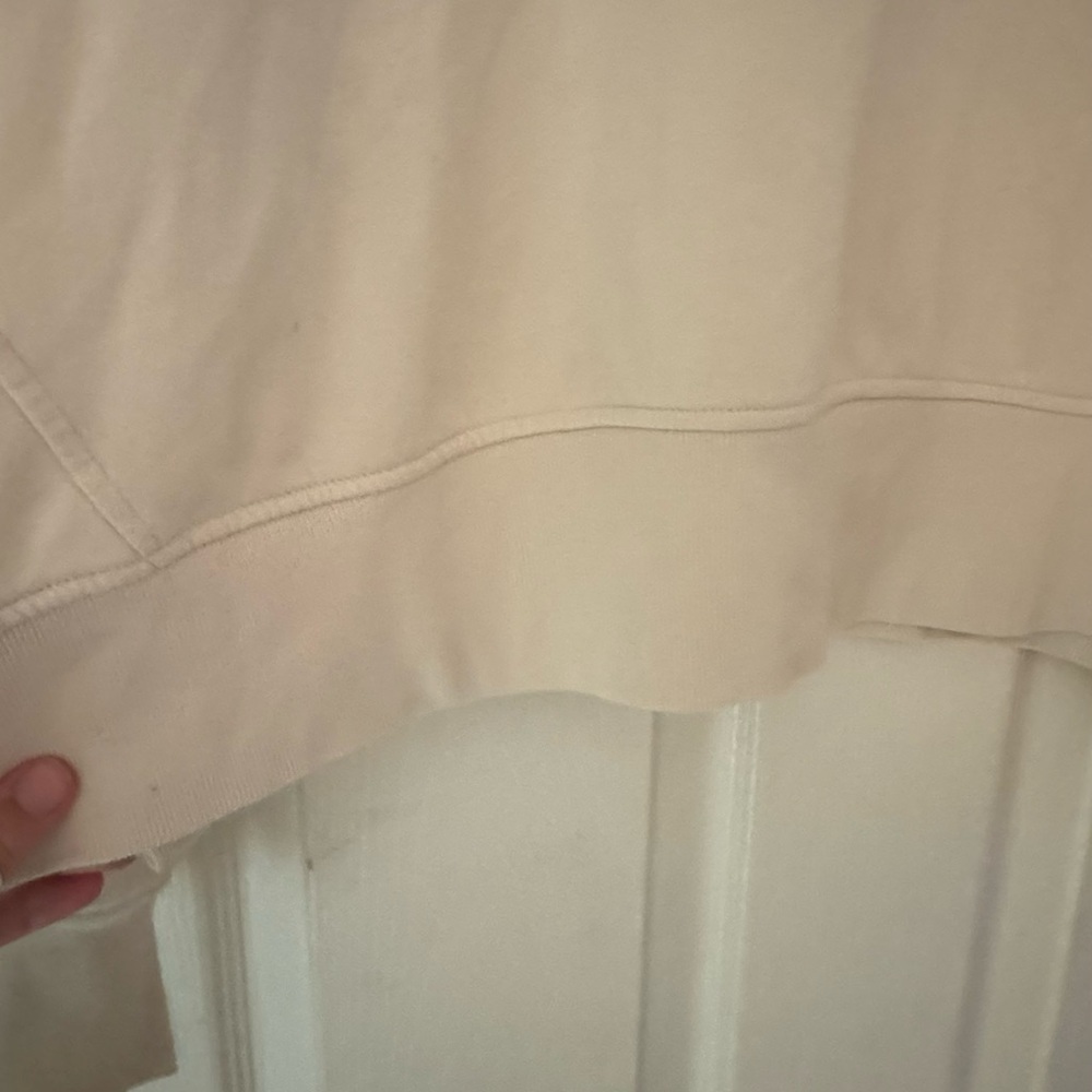 Old Navy Women's Cream Turtleneck Sweatshirt - Picture 4 of 8